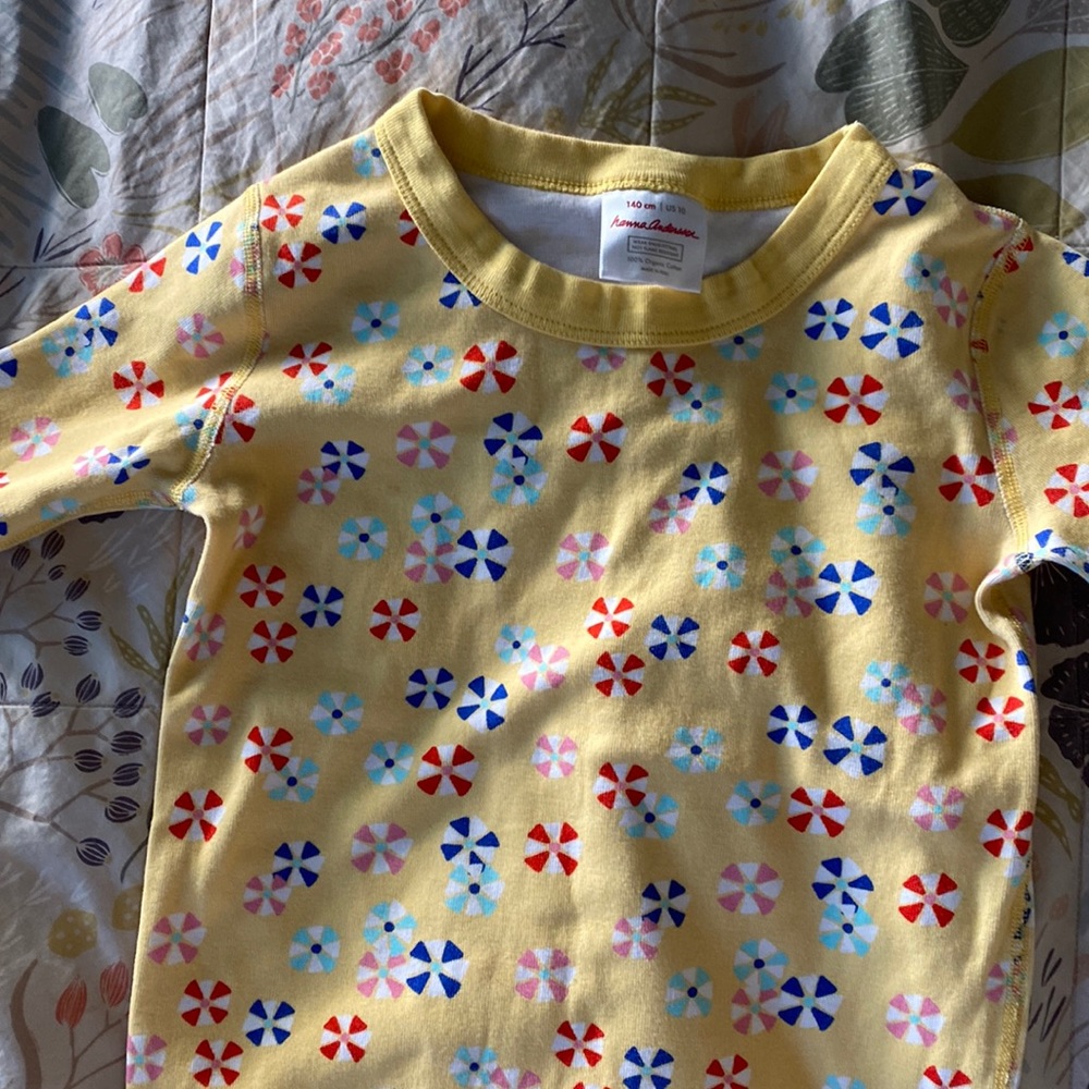 Hanna Andersson shirt sleeve pajamas size 140